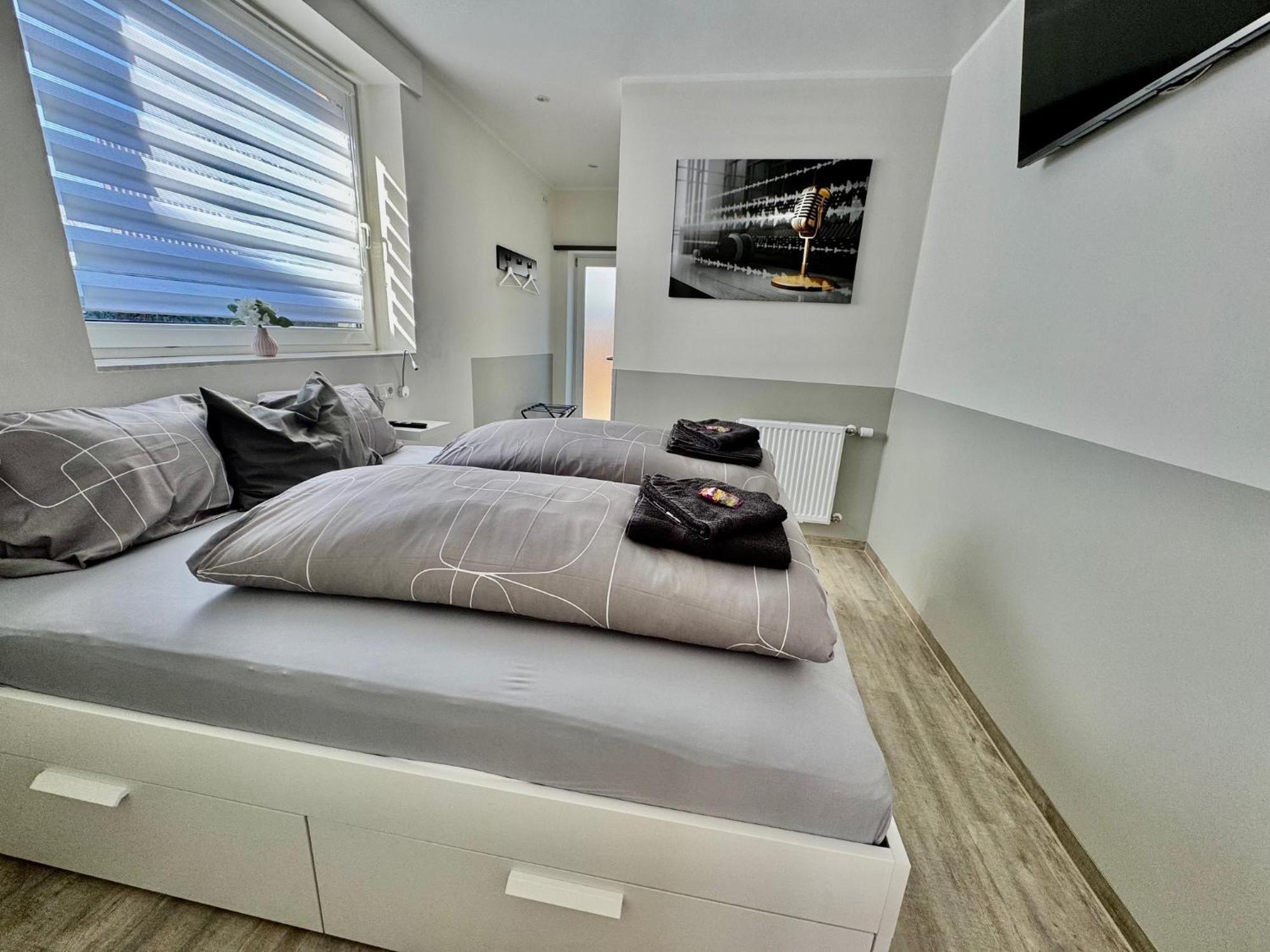 Gaestezimmer Beate Und Ferienwohnung Rheda Wiedenbrueck Eksteriør bilde